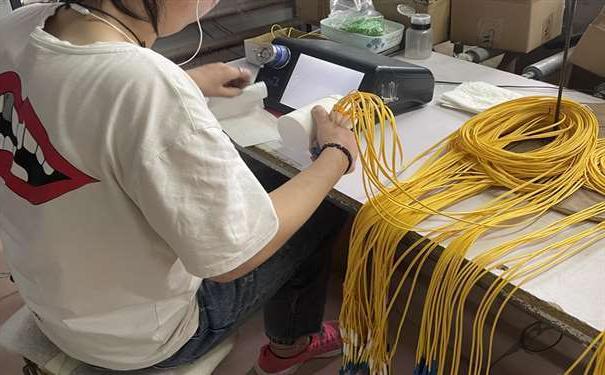 文山壮族苗族自治州网络工程中几种常用的光纤连接器